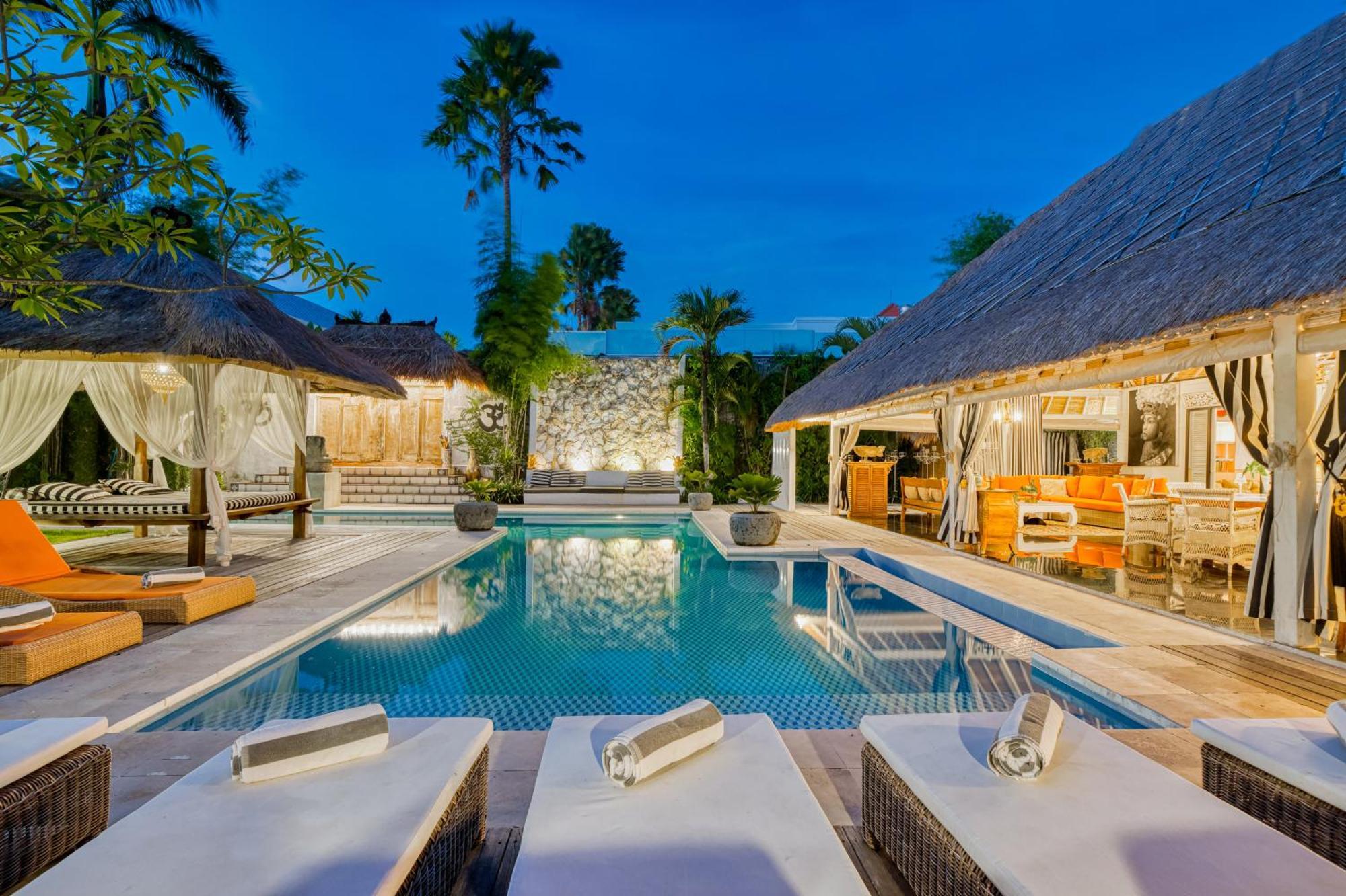 Villa Kalis, 10 Bedroom Family And Group Villa Seminyak Exterior foto