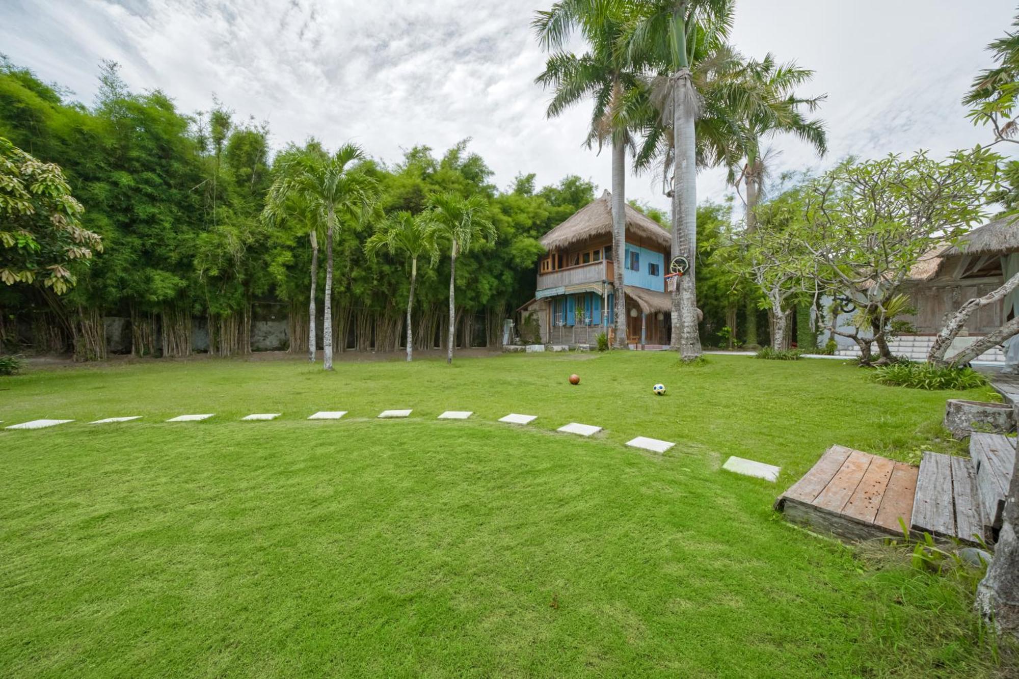 Villa Kalis, 10 Bedroom Family And Group Villa Seminyak Exterior foto